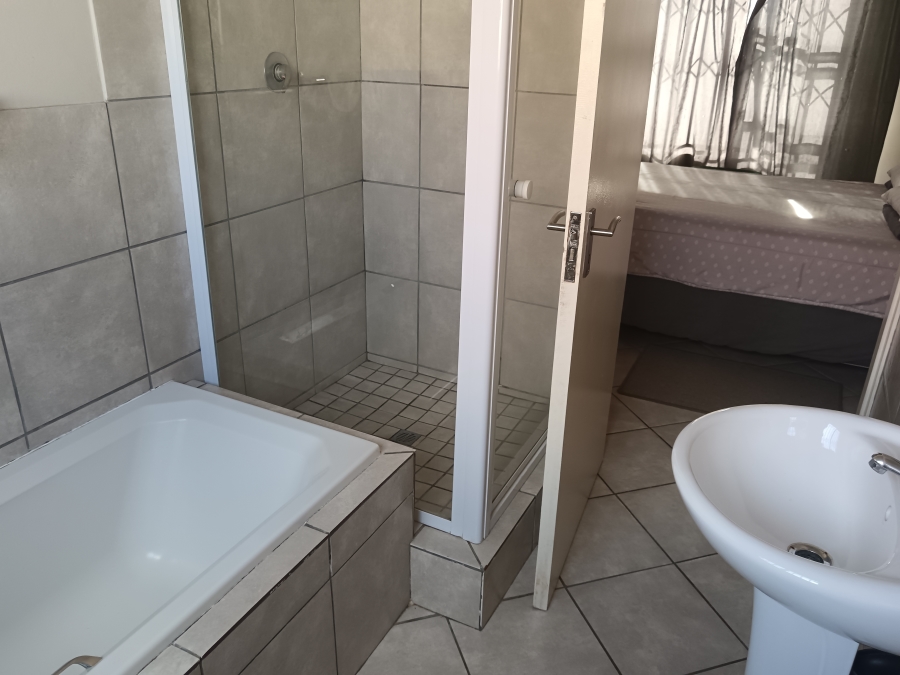3 Bedroom Property for Sale in Raceway Free State